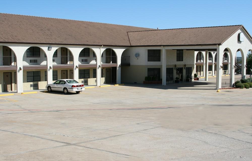 Weatherford Heritage Inn Exterior photo